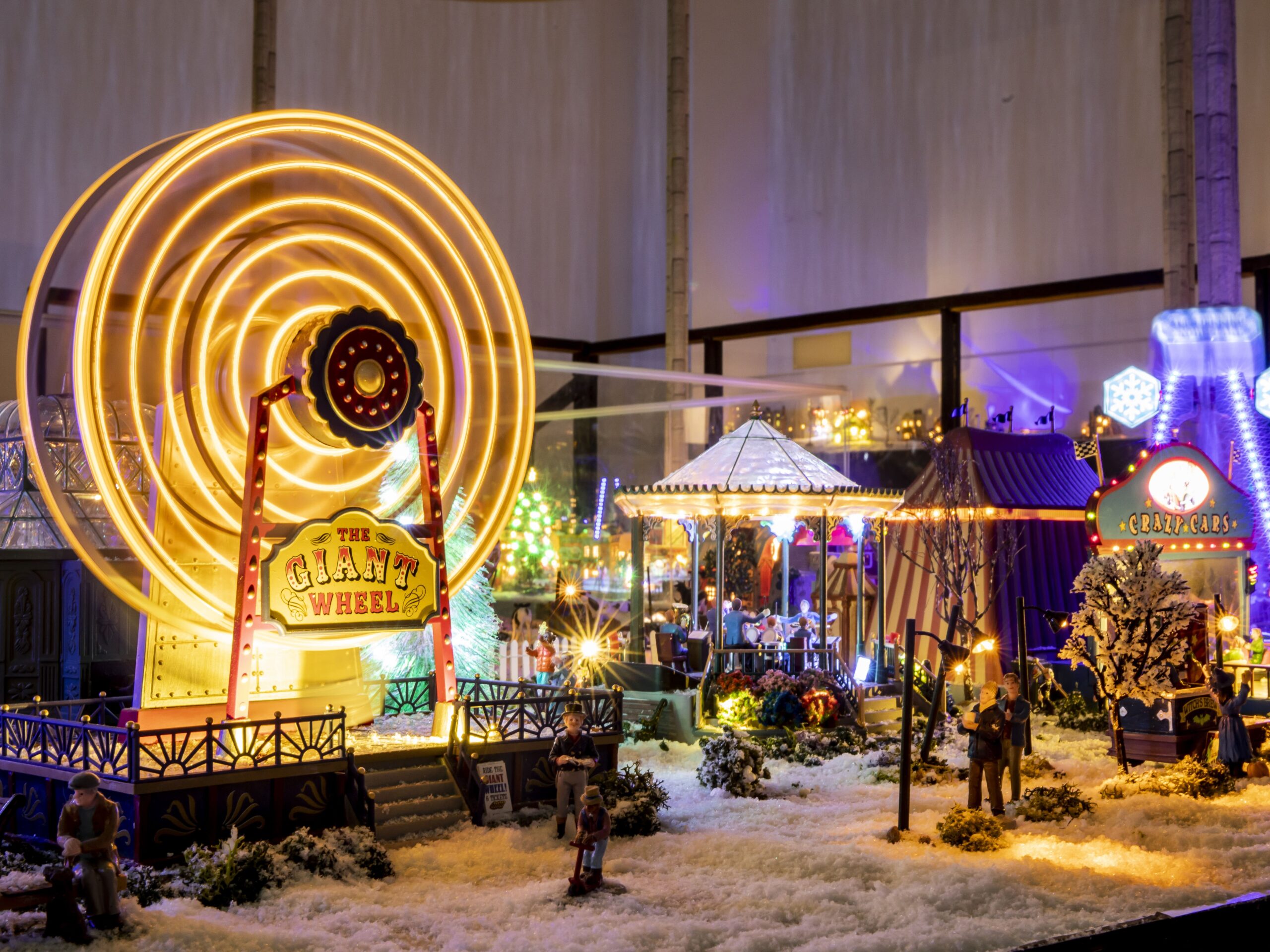 Magical Winterland Spinning Wheel.jpg min scaled